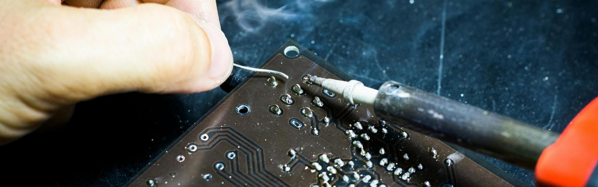 Refurbished laptops and reliable tech support